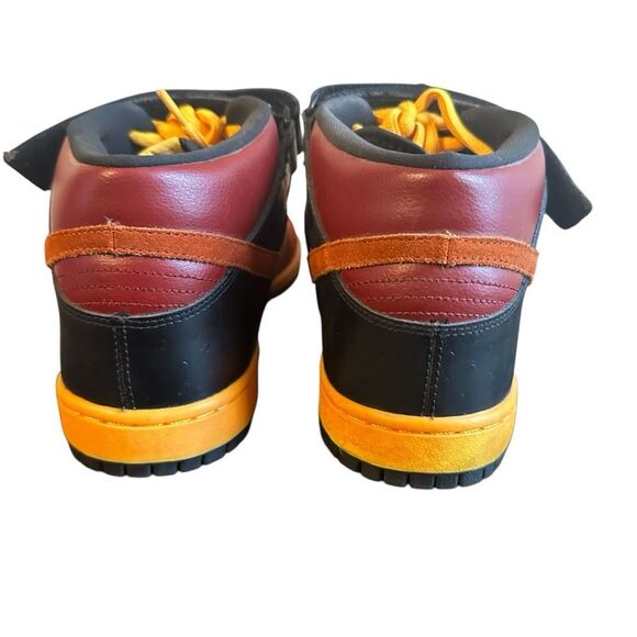 nike sb dunk mid ostrich